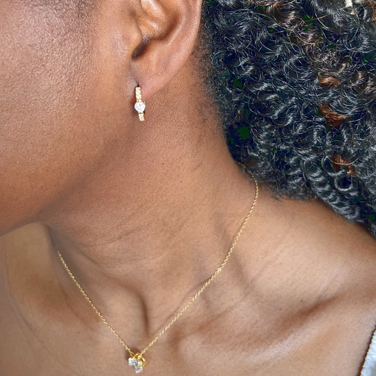 Boucles d'oreilles créoles avec diamant zircone