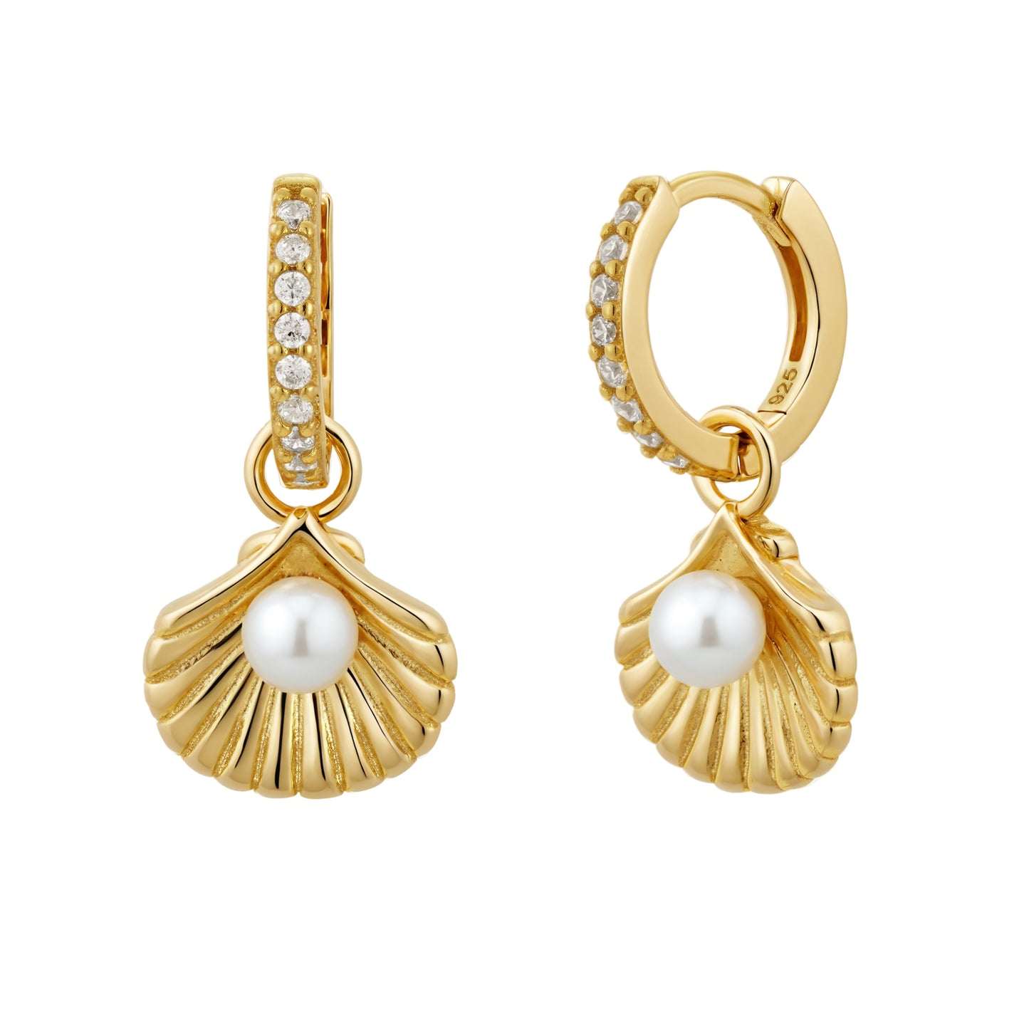 Shell earrings with pearl